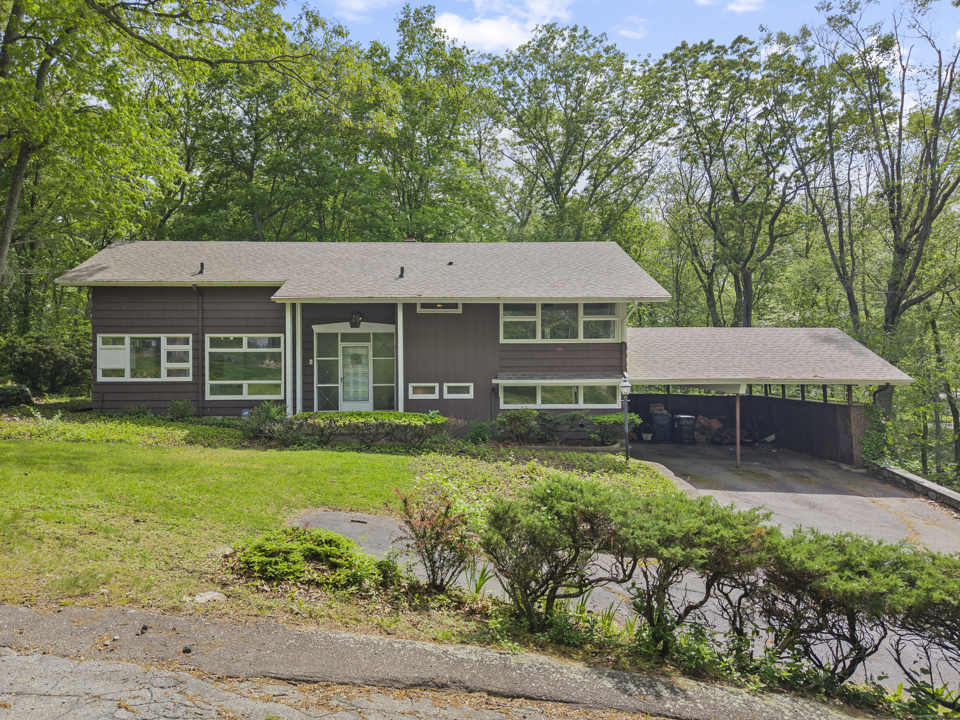 1 Indian Spring Lane