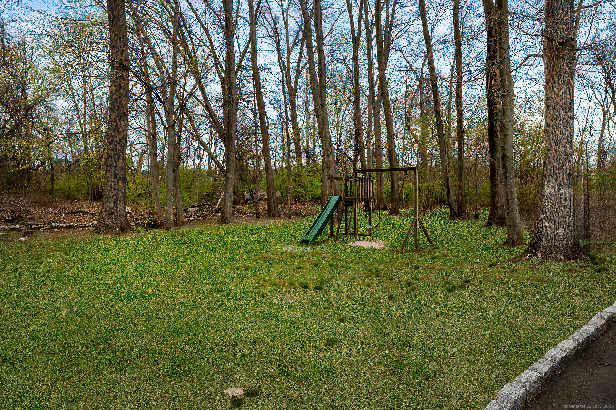 33 Riverview Drive, Norwalk, Connecticut image 28