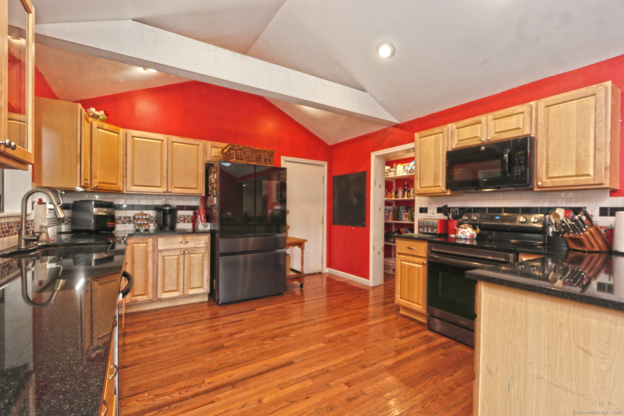36 Kenwood Road, Milford, Connecticut image 12