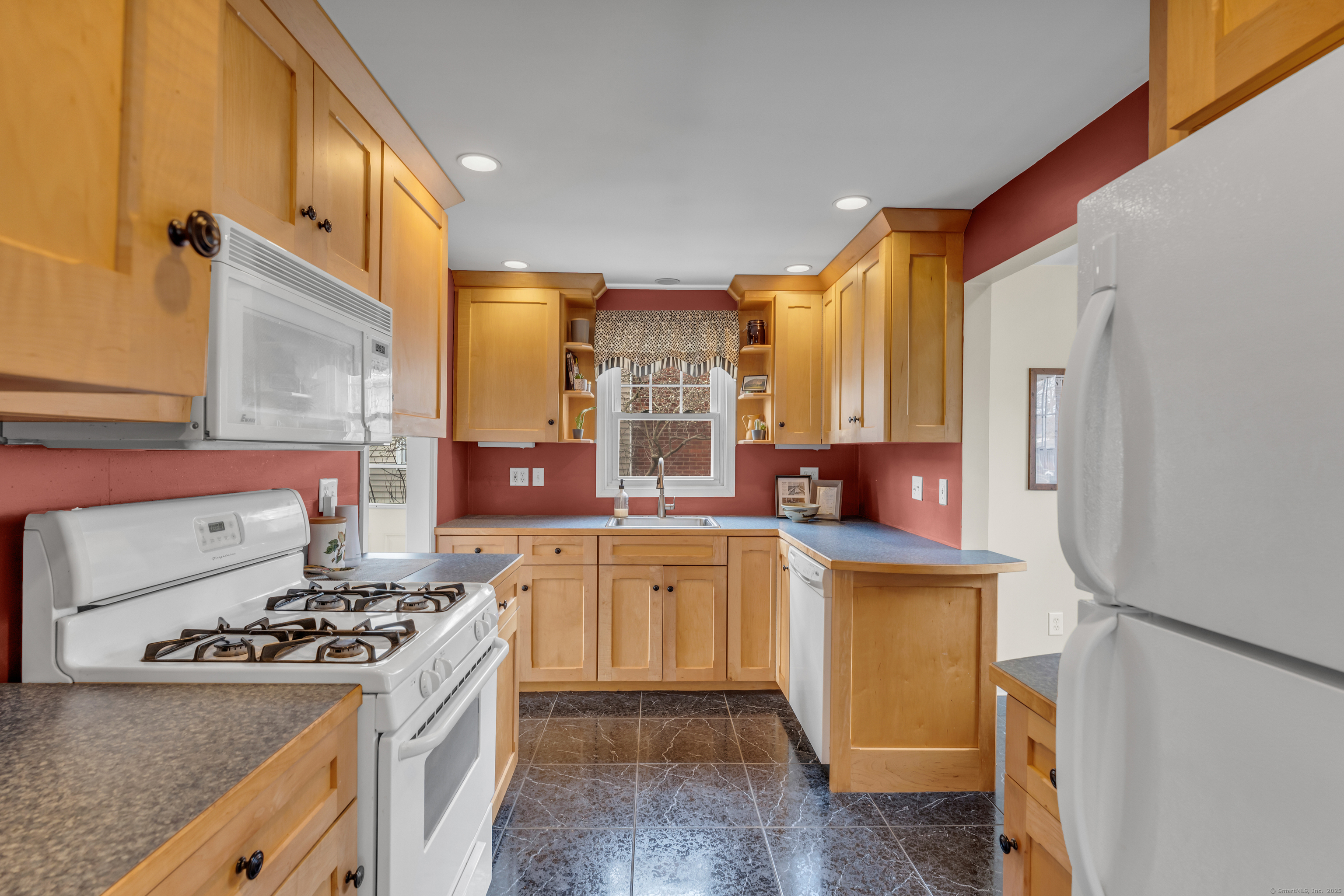 127 Greenhill Terrace, New Haven, Connecticut image 8