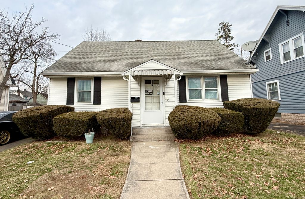 Photo of 33 Newton Street, Hamden, CT 06514 (MLS # 24143139)