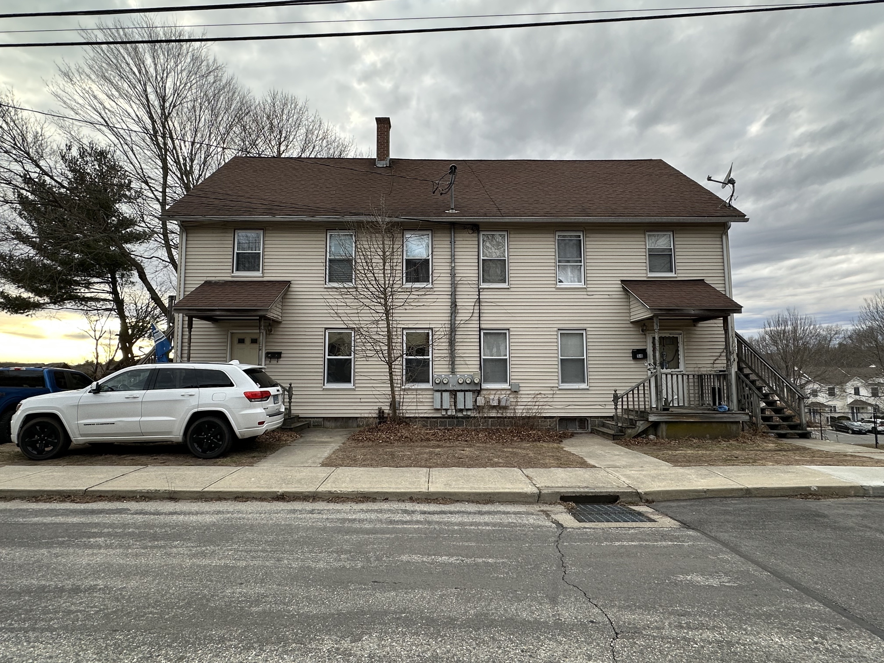 Mathewson Street, Griswold, Connecticut - 6 Bedrooms  
5.5 Bathrooms  
18 Rooms - 