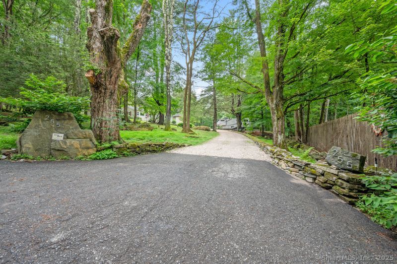 255 Dibble Hill Road