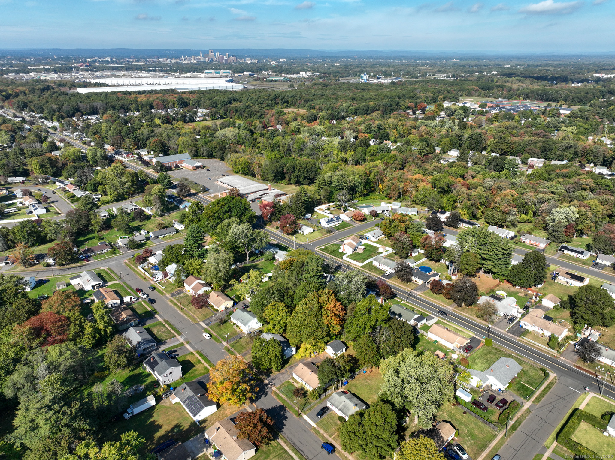 East Hartford, Connecticut 06118, United States, 4 Bedrooms Bedrooms, ,2 BathroomsBathrooms,Residential,Pending,230592