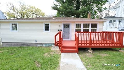 Photo of 461 Farmington Avenue, Waterbury, CT 06710 (MLS # 24171213)