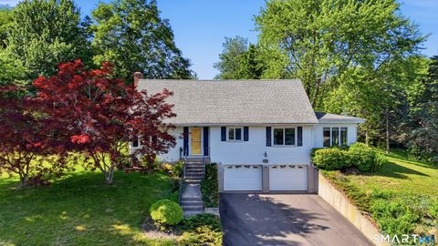 Photo of 30 Snipes Terrace, Middletown, CT 06457 (MLS # 24166872)