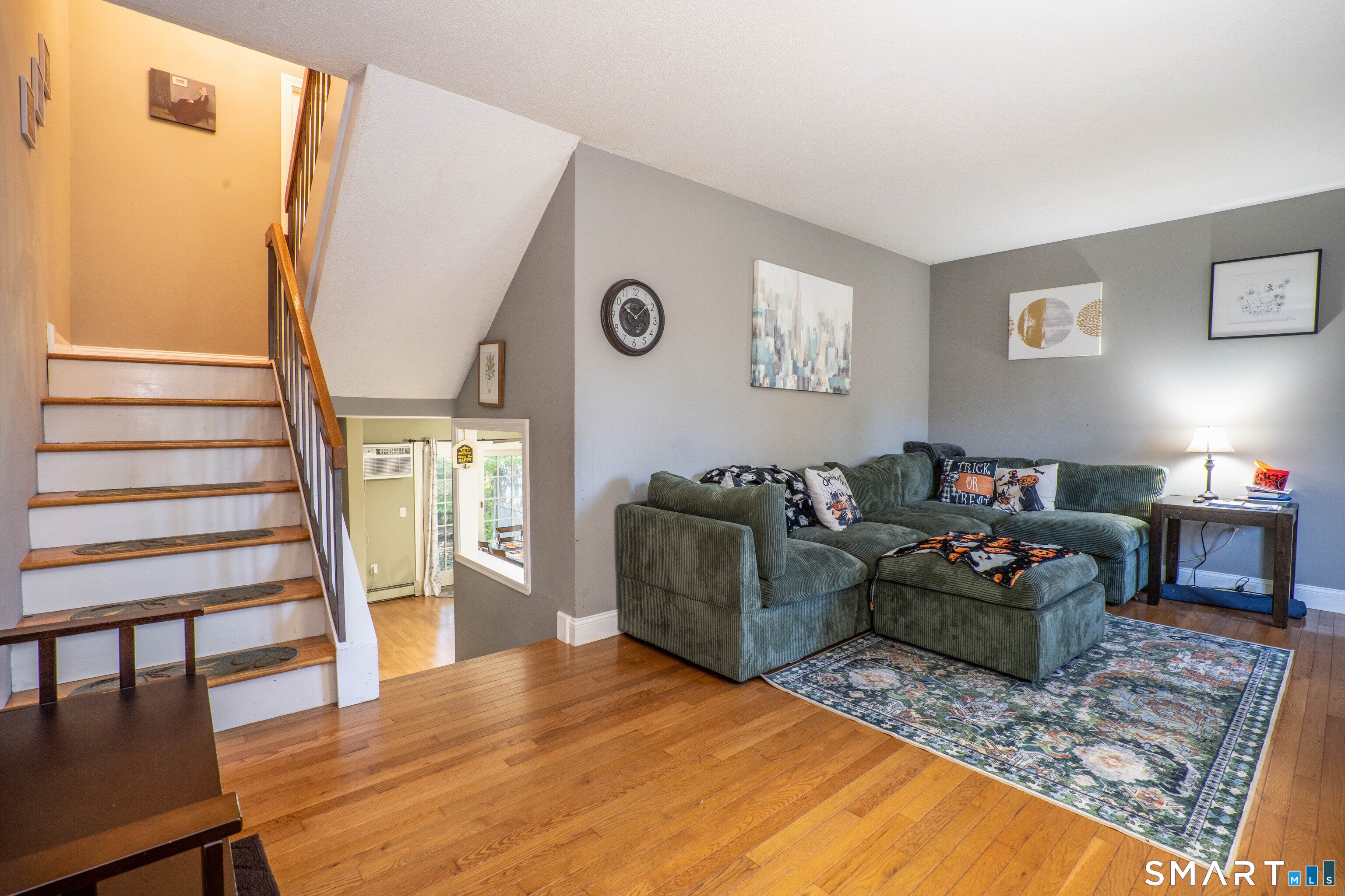 60 Old Town Road 15