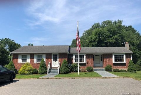 Photo of 23 School House Road, Old Saybrook, CT 06475 (MLS # 24102375)