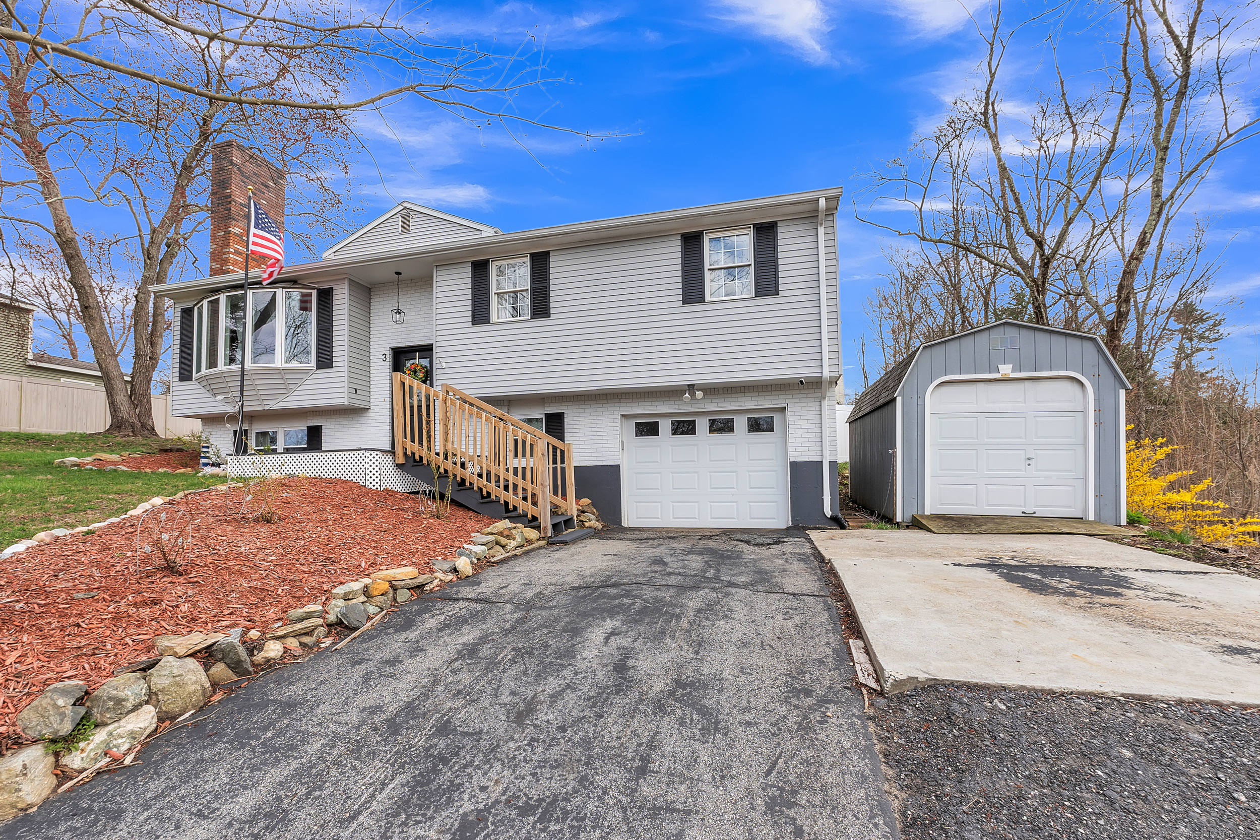 3 Plainview Drive, Plainfield, Connecticut image 2