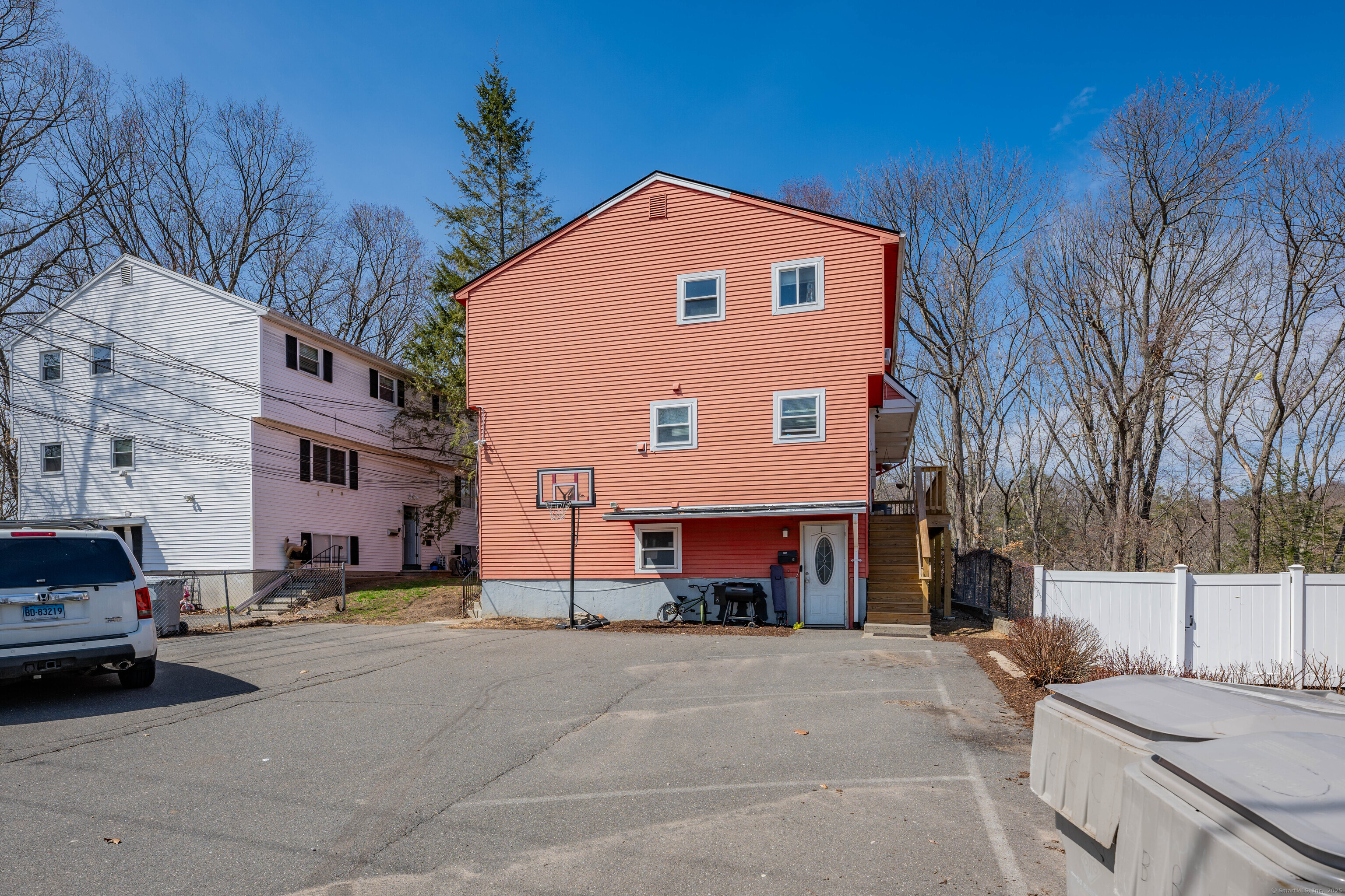 Property for Sale at Marconi Avenue, Bristol, Connecticut - Bedrooms: 9 
Bathrooms: 4.5 
Rooms: 17  - $449,900