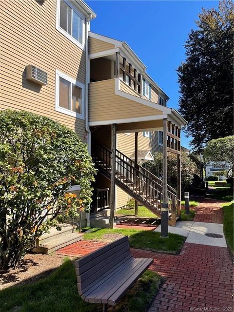 Photo of 135 Flax Hill Road #APT 10, Norwalk, CT 06854 (MLS # 24146123)