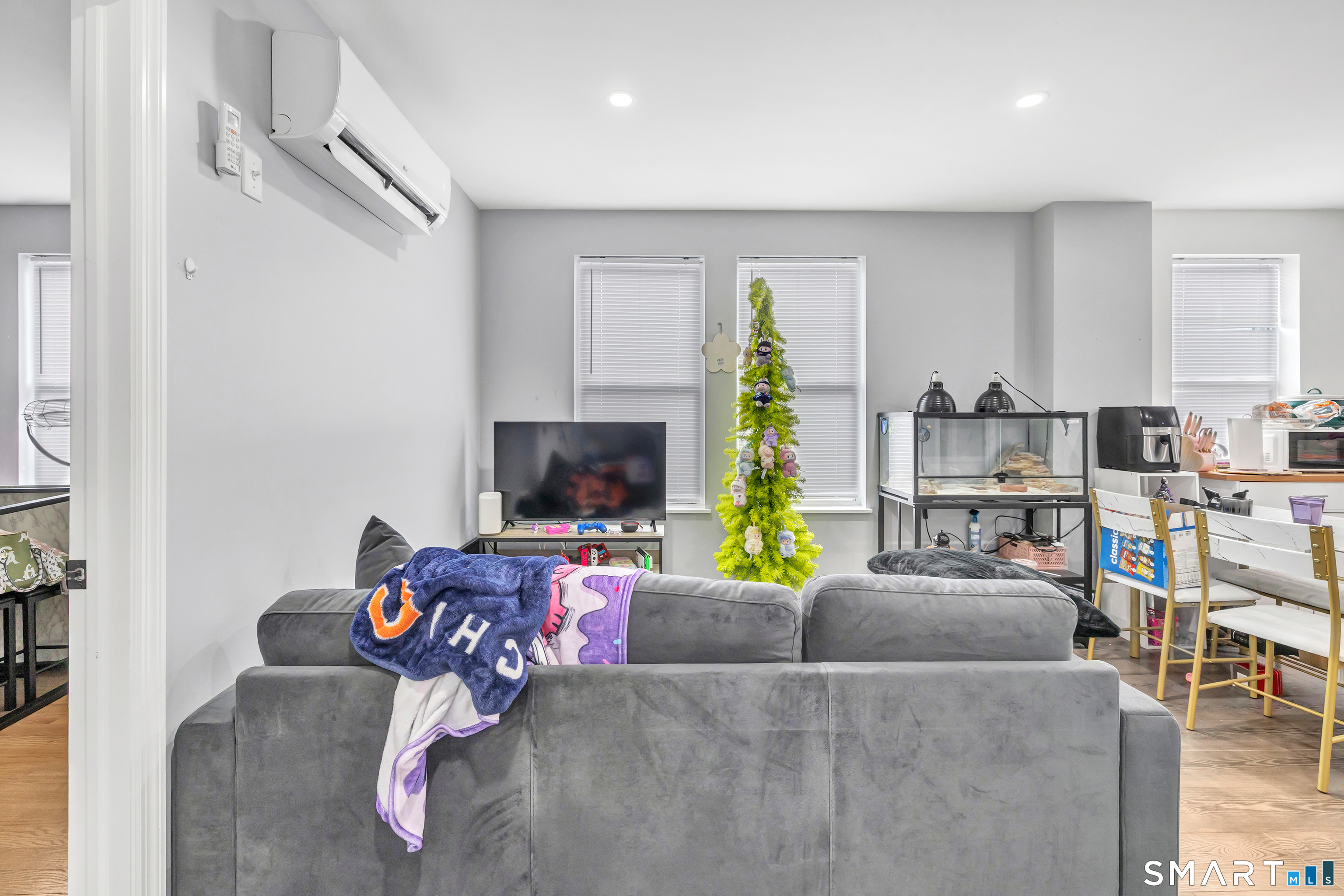 1472 Baldwin Street 3