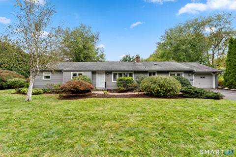 Homes For Sale - 83 Richmond Lane<br/> West Hartford, CT 06117