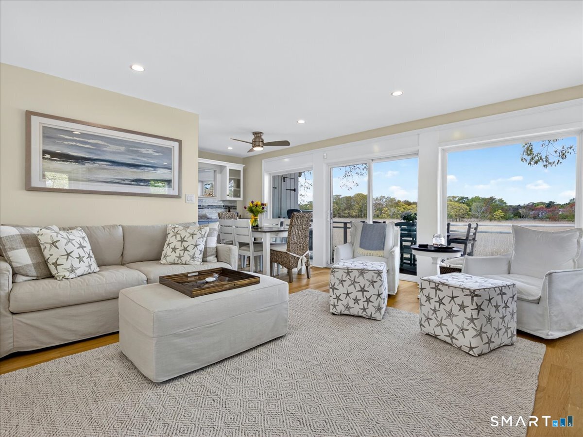 48 Groveway