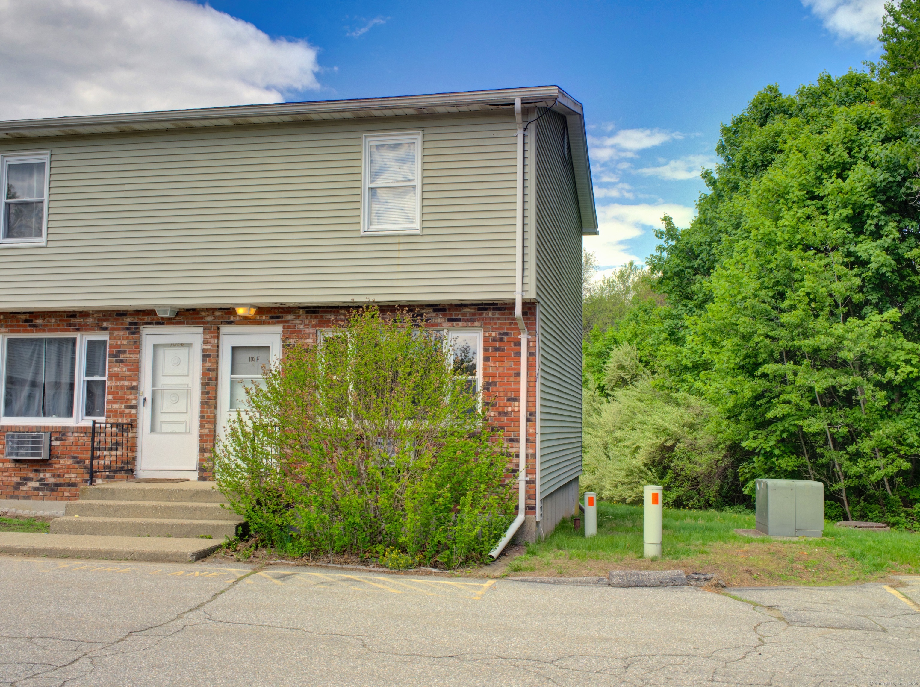 102 Canterbury Road #F, Plainfield, Connecticut image 1
