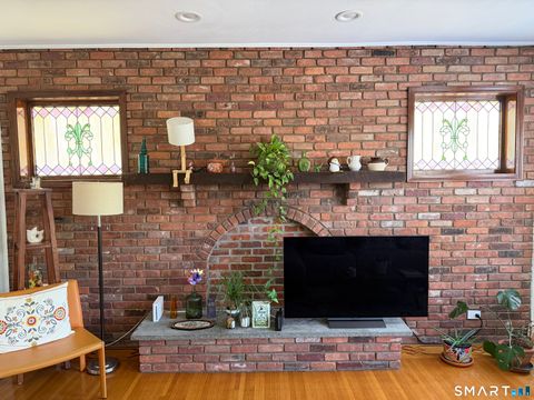 Tiny photo for 759 Orange Street #2, New Haven, CT 06511 (MLS # 24173537)