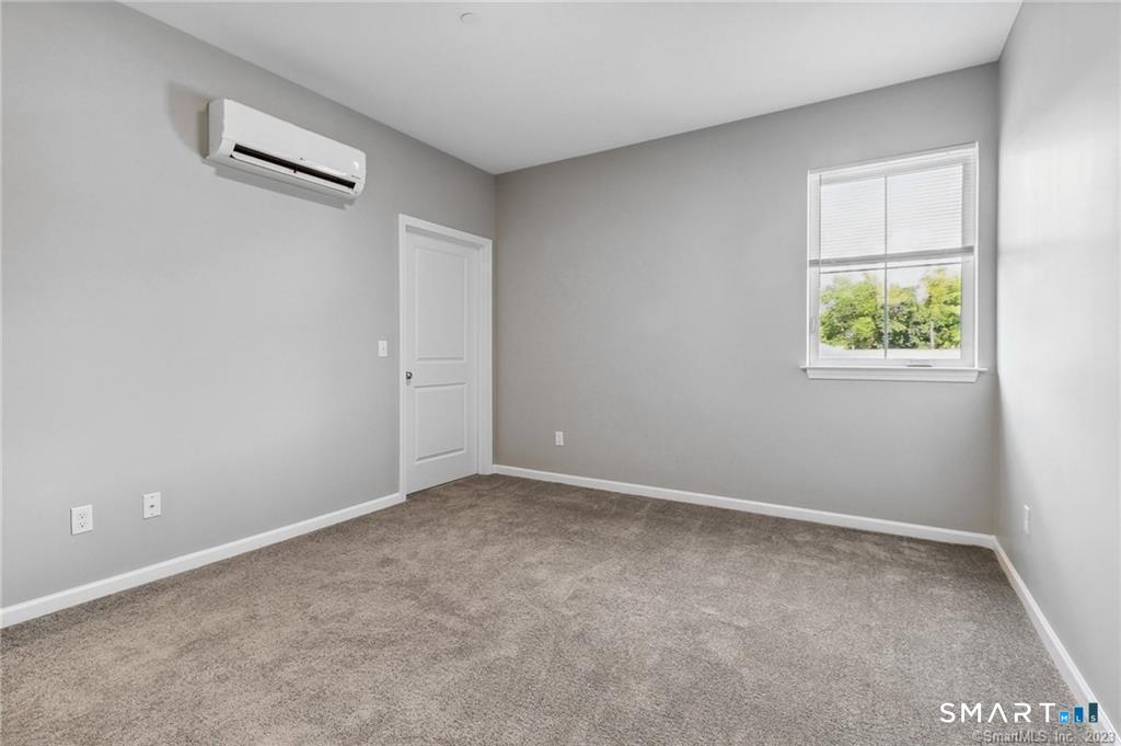 10 Steele Boulevard 204