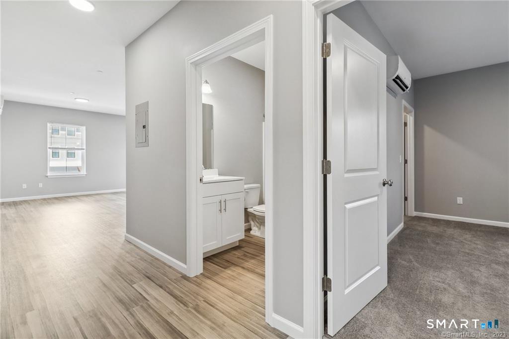 10 Steele Boulevard 204