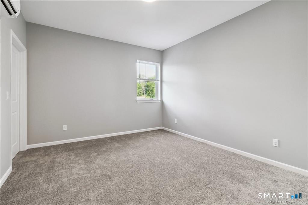 10 Steele Boulevard 204