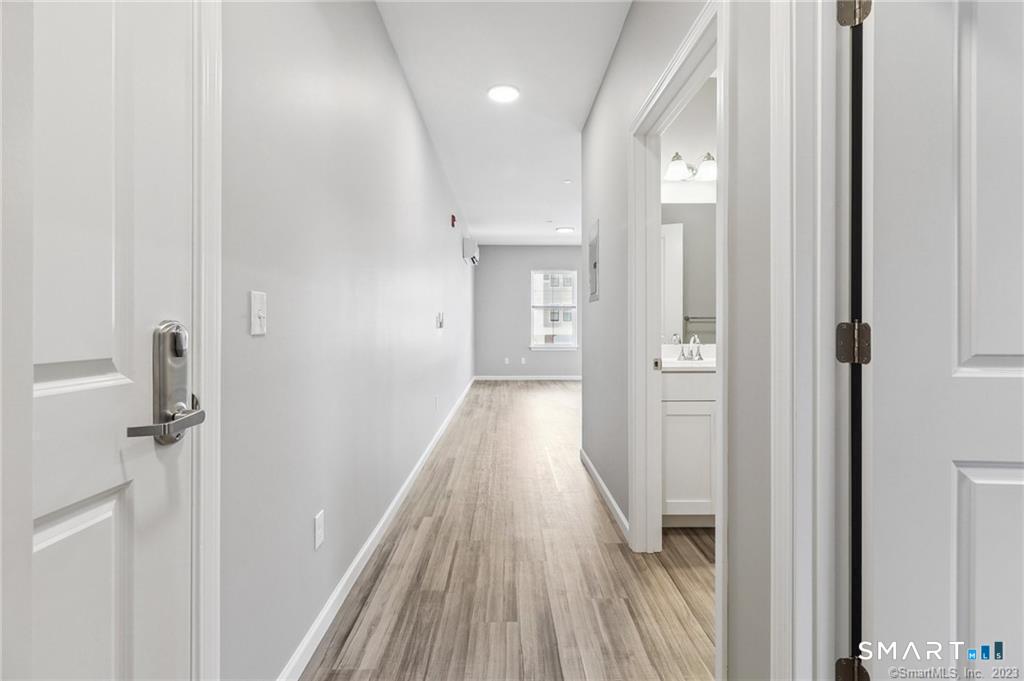 10 Steele Boulevard 204