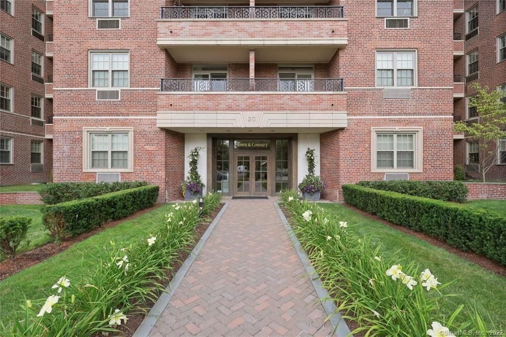 Photo of 20 Church Street #APT A22, Greenwich, CT 06830 (MLS # 24133253)
