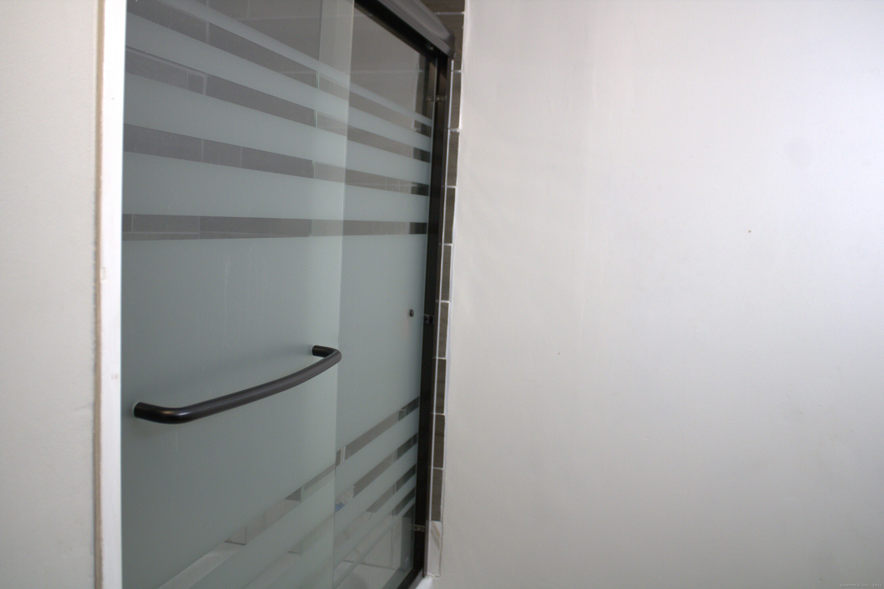 South Windsor, Connecticut 06074, United States, 2 Bedrooms Bedrooms, ,1 BathroomBathrooms,Residential,Active,252554