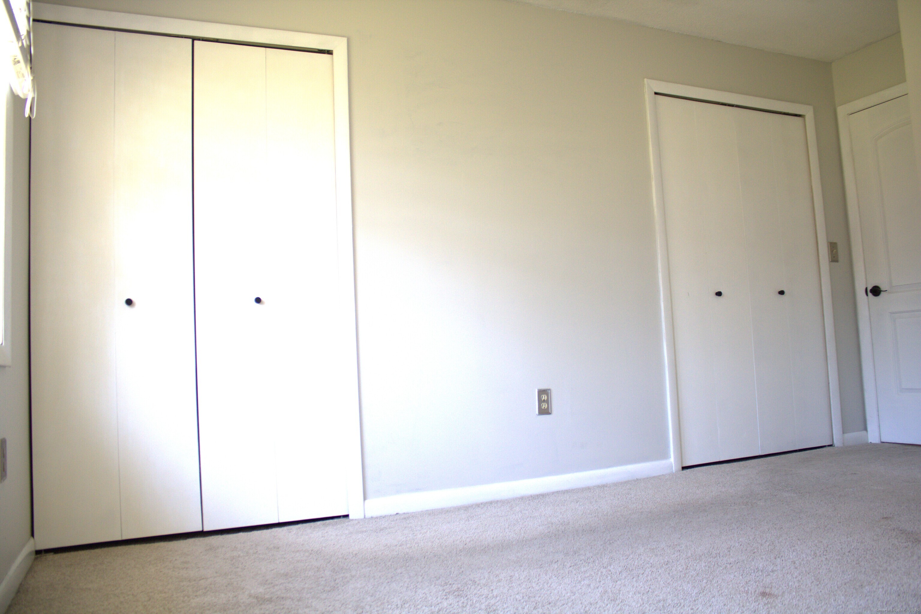 South Windsor, Connecticut 06074, United States, 2 Bedrooms Bedrooms, ,1 BathroomBathrooms,Residential,Active,252554