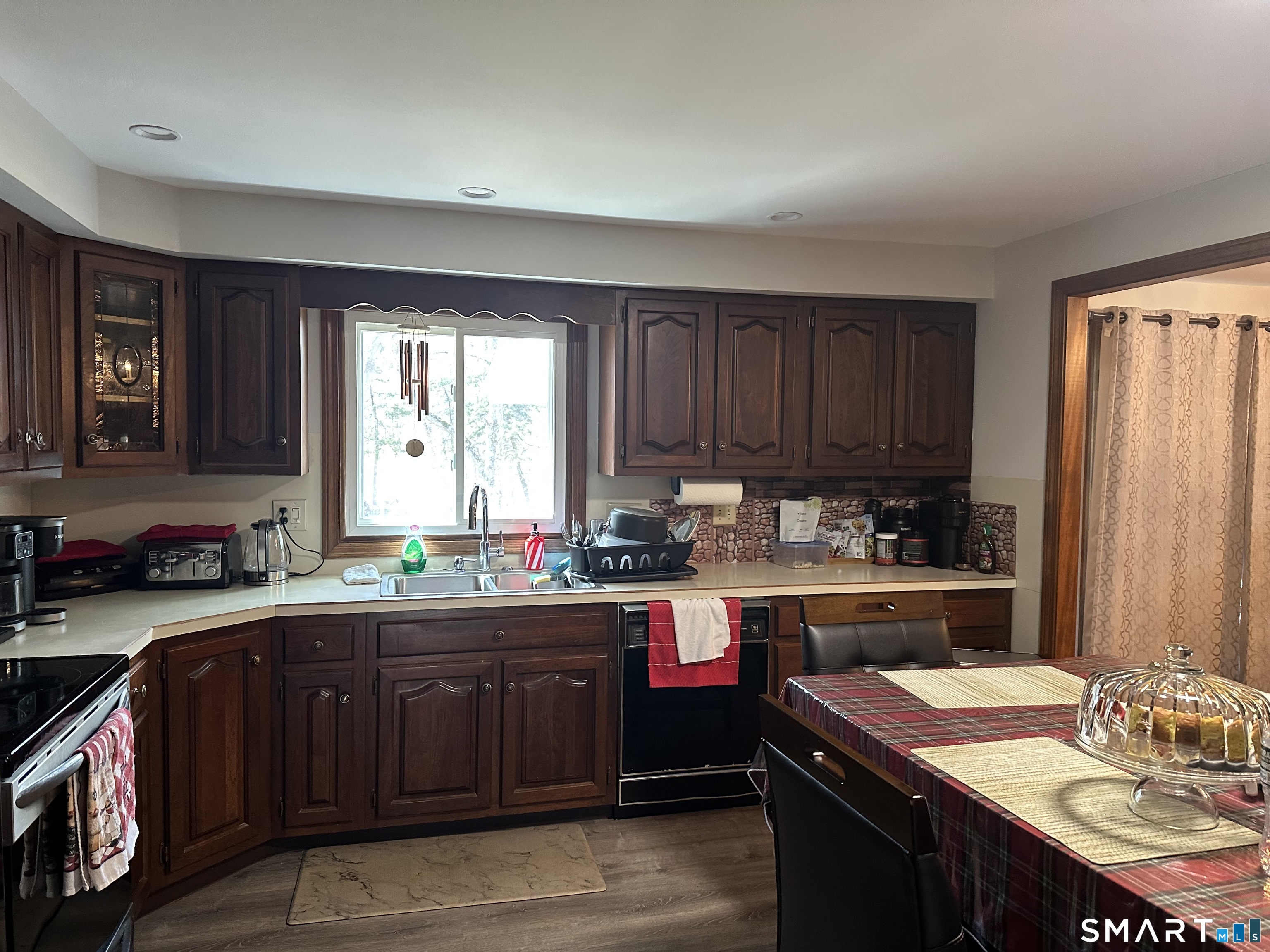 85 Rolling Ridge Road