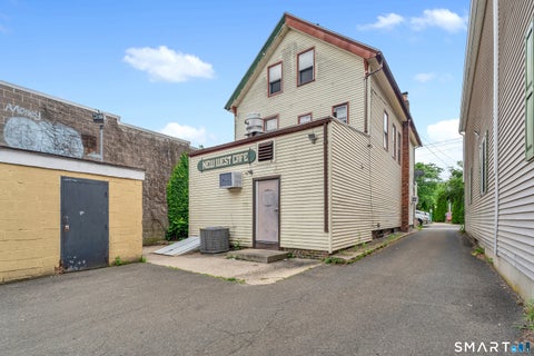 Tiny photo for 879 Whalley Avenue, New Haven, CT 06515 (MLS # 24186548)