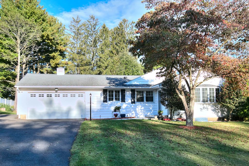 Photo of 80 Wilbrook Road, Stratford, CT 06614 (MLS # 24131565)