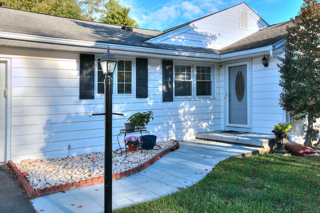 Photo of 80 Wilbrook Road, Stratford, CT 06614 (MLS # 24131565)