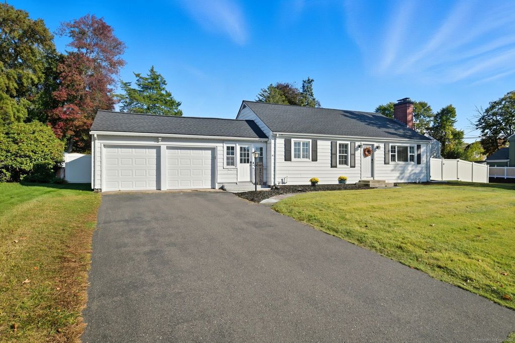 Photo of 243B Pearl Street, Enfield, CT 06082 (MLS # 24132459)