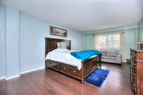 Tiny photo for 25 Cartright Street #5D, Bridgeport, CT 06604 (MLS # 24128228)