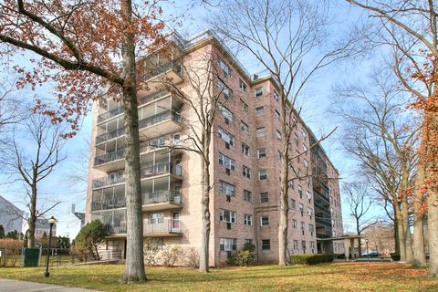 Tiny photo for 25 Cartright Street #5D, Bridgeport, CT 06604 (MLS # 24128228)