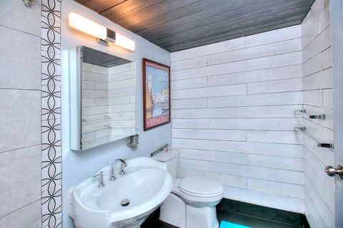 Tiny photo for 25 Cartright Street #5D, Bridgeport, CT 06604 (MLS # 24128228)