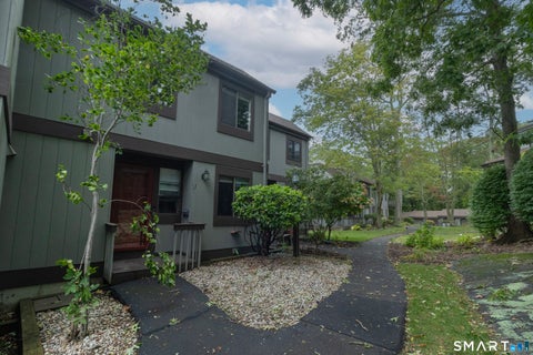 Photo of 34 Harbour Village #E, Branford, CT 06405 (MLS # 24210640)