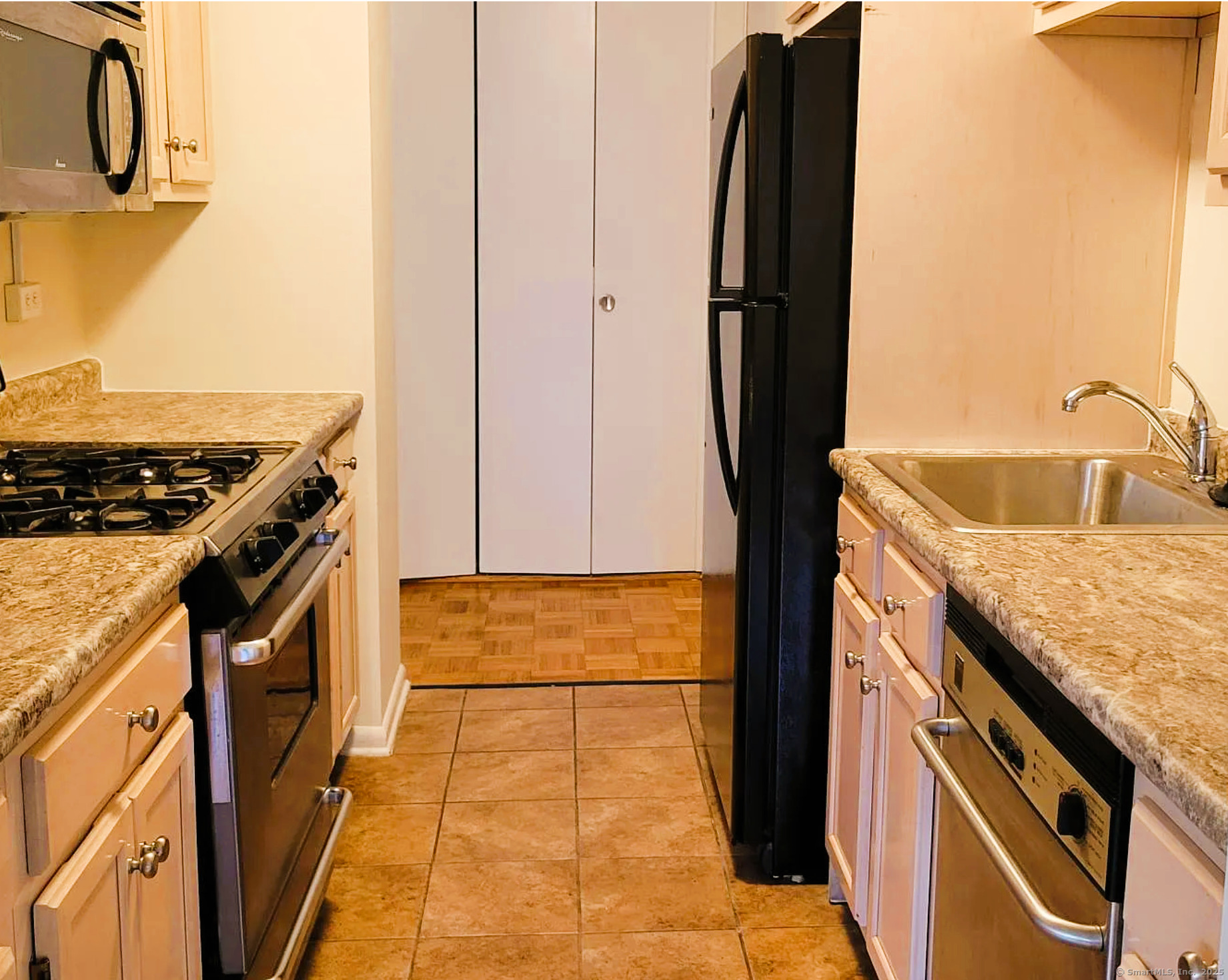 31 Woodland Street #4J, Hartford, Connecticut image 3