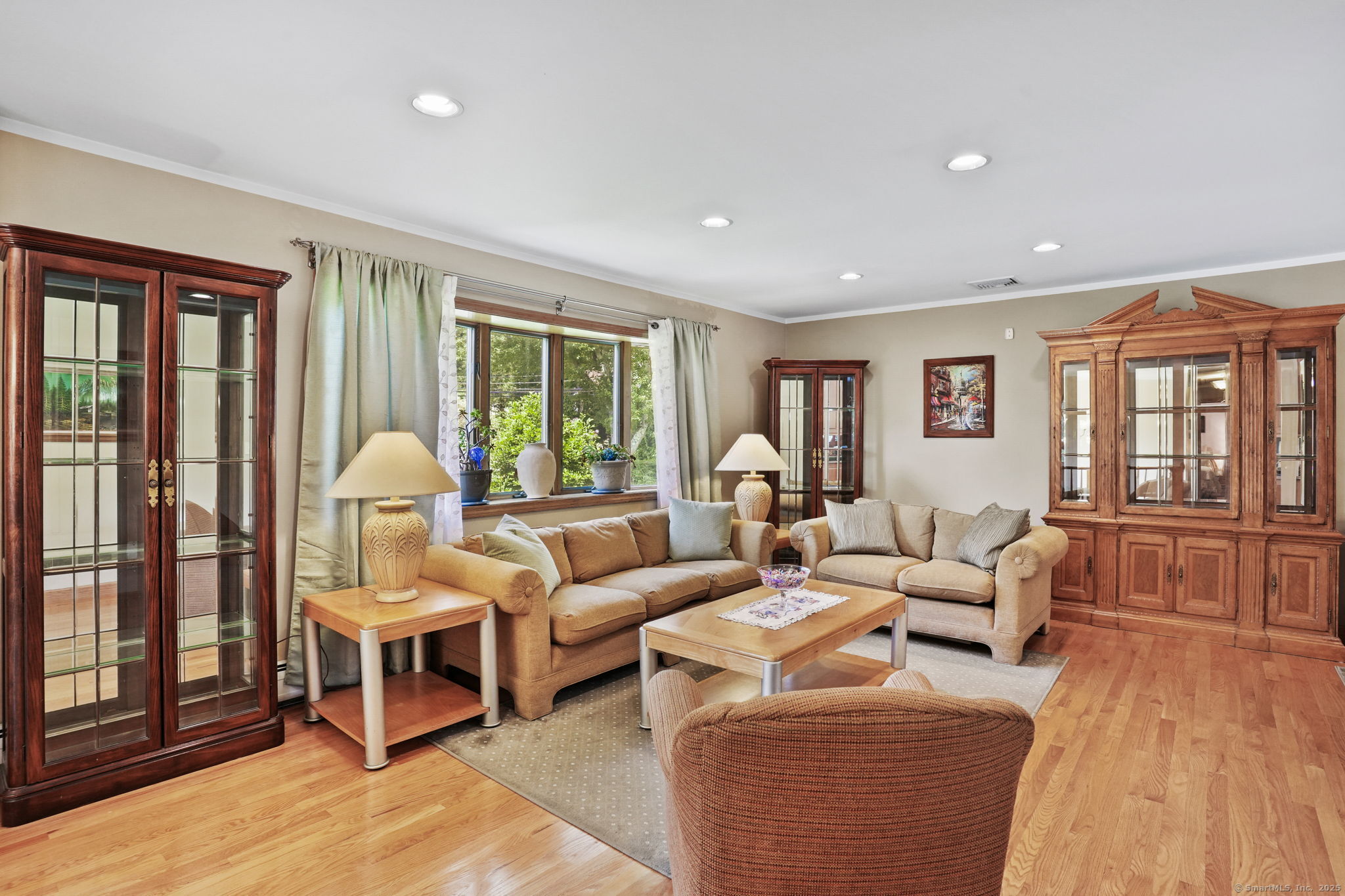 31 Astor Drive