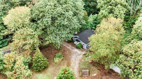 12 Church Road Montville CT 06370