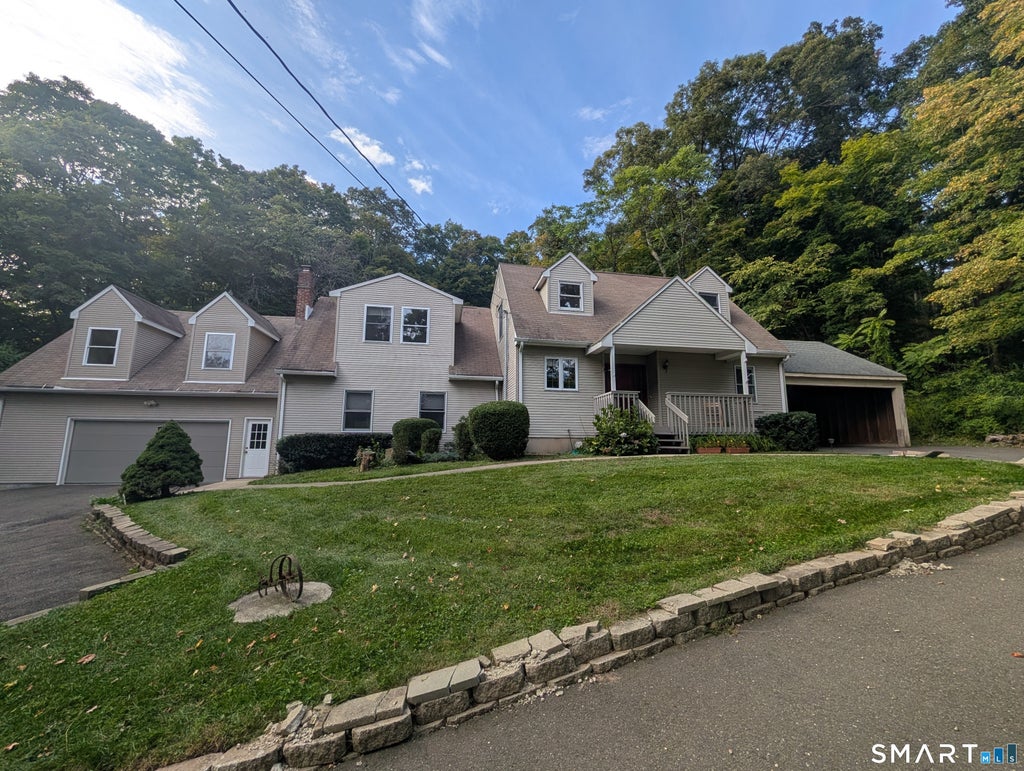 Photo of 33 Murphys Lane, Shelton, CT 06484 (MLS # 24208985)