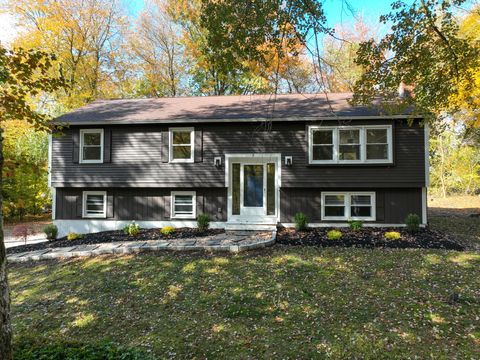 Photo of 9 Old Farms Road, Madison, CT 06443 (MLS # 24134253)