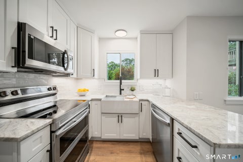 Tiny photo for 318 Heritage Village #E, Southbury, CT 06488 (MLS # 24204864)