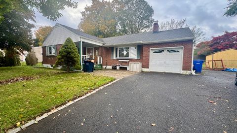 Tiny photo for 20 Manning Street, New Fairfield, CT 06812 (MLS # 24131617)