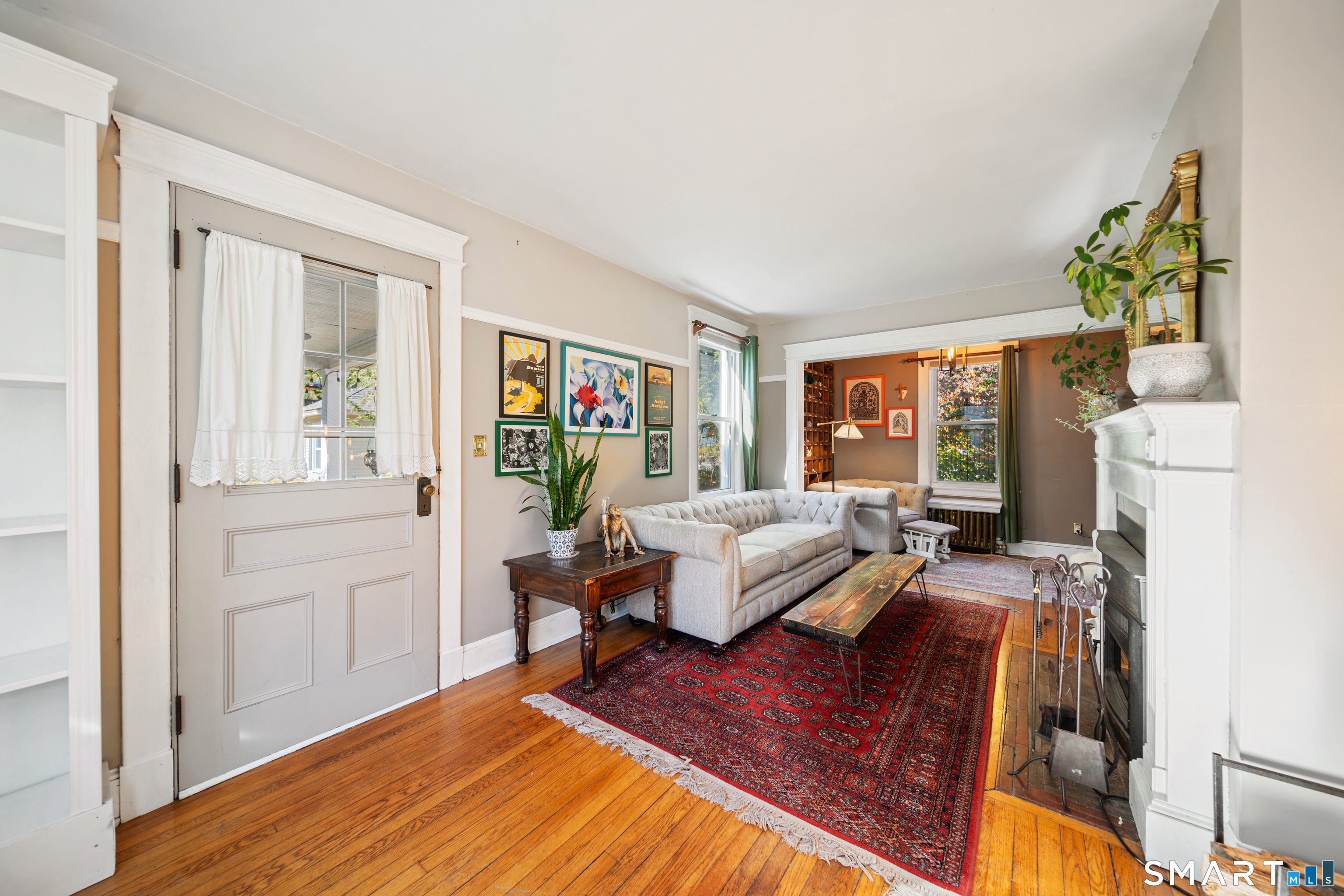 27 Roberts Avenue