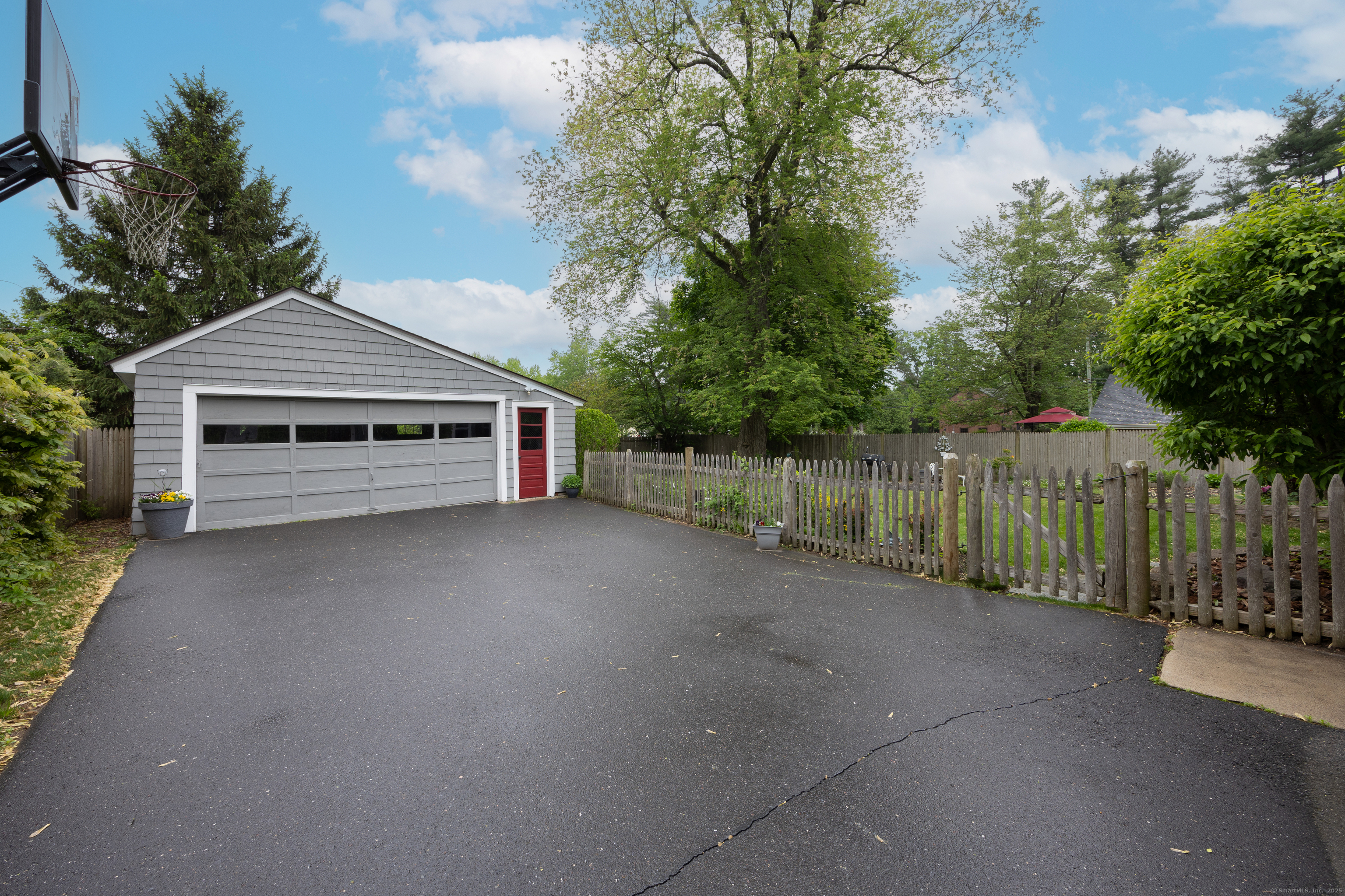 8 Usher Avenue, Plainville, Connecticut image 33