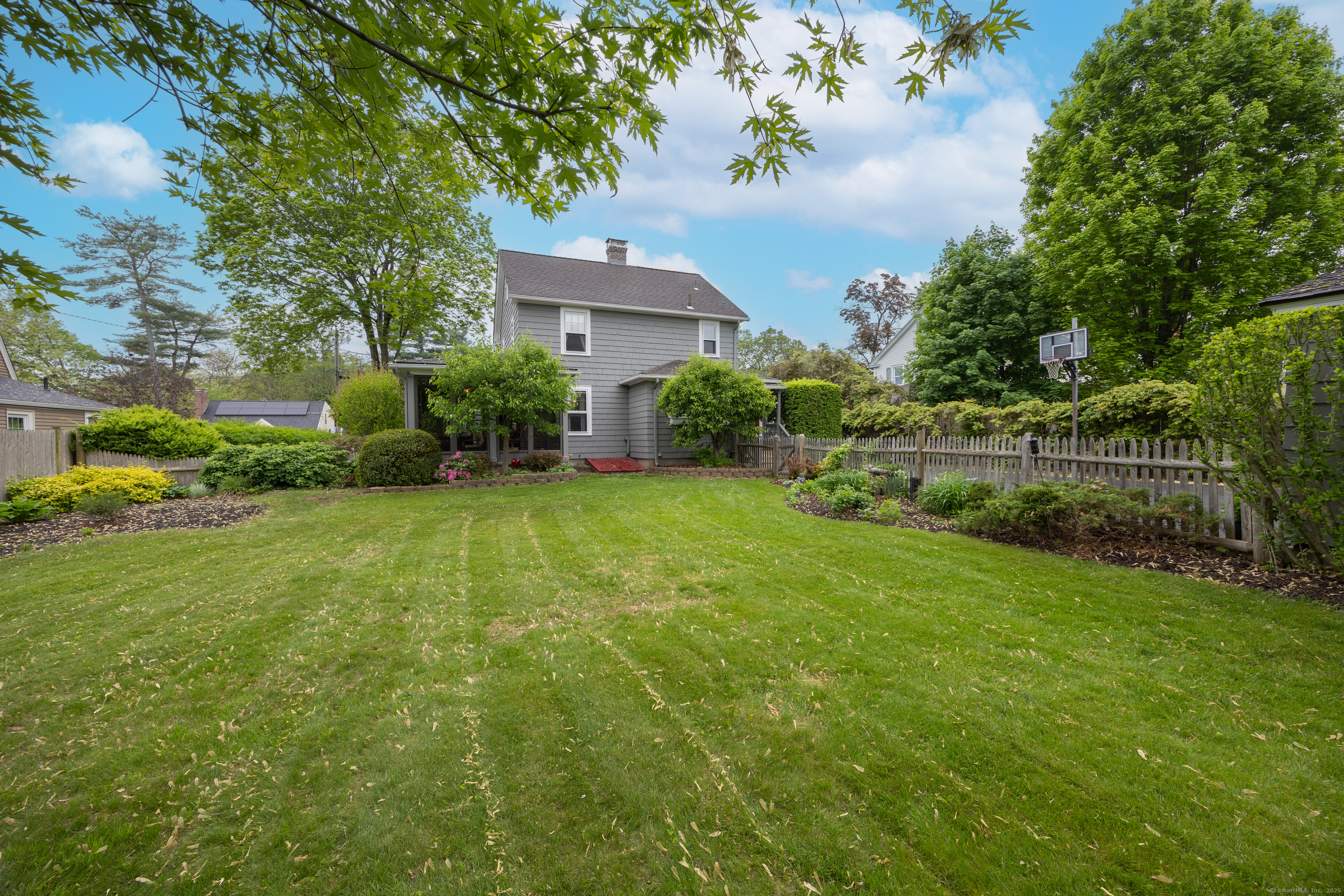 8 Usher Avenue, Plainville, Connecticut image 32