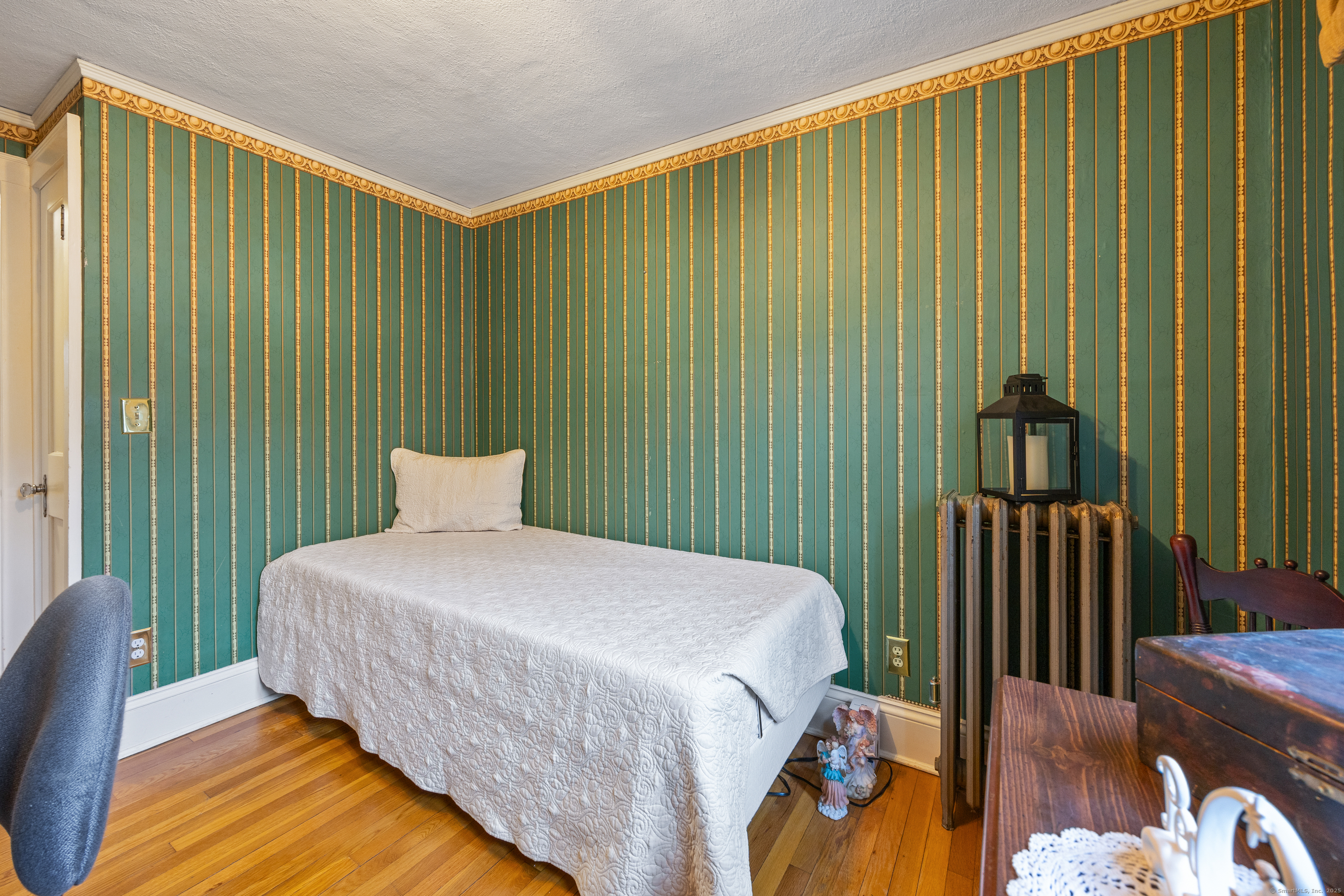 8 Usher Avenue, Plainville, Connecticut image 25