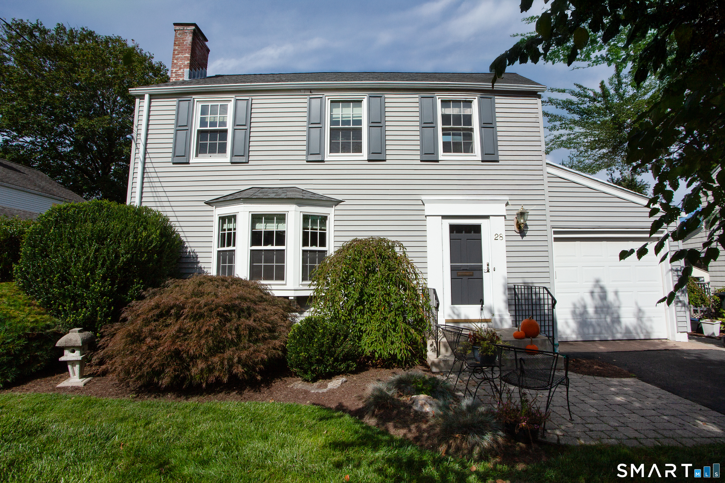 28 Tunxis Road