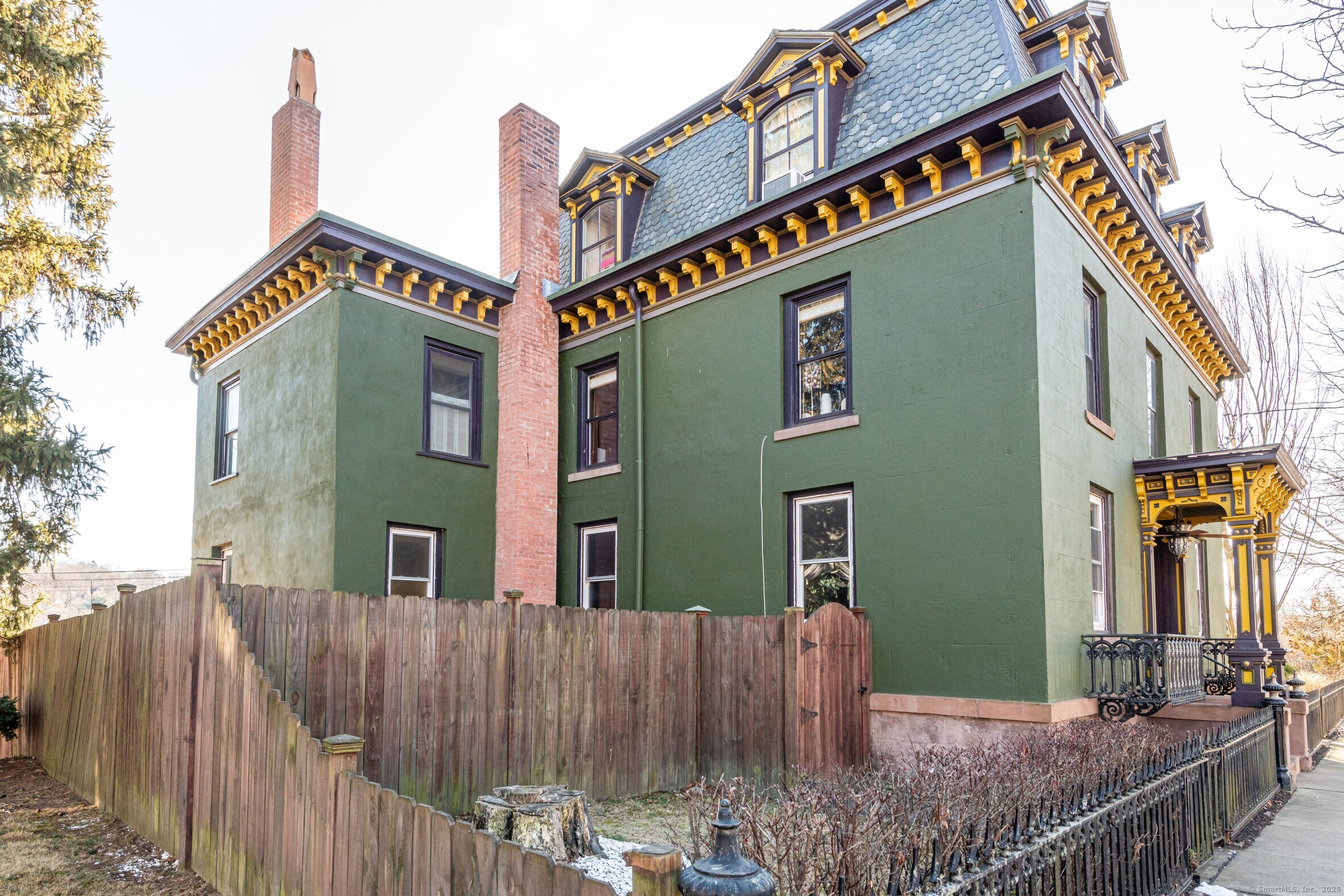 37 East Pearl Street