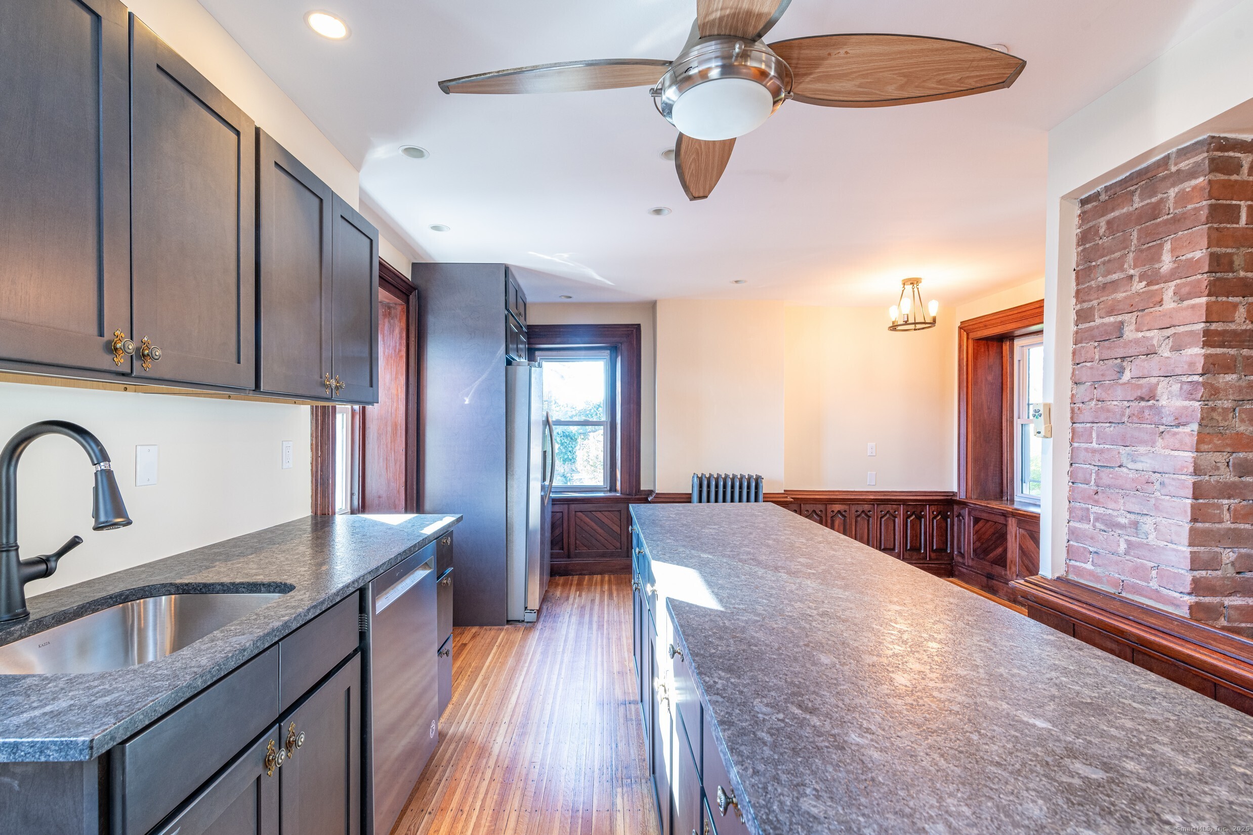 37 East Pearl Street